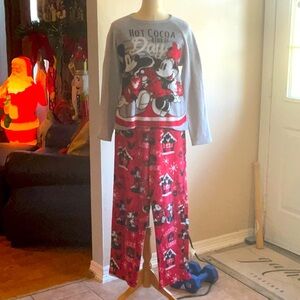Disney Mickey Mouse Women’s Gray and Red 2-Piece Pajamas Size M (8-10), Preowned